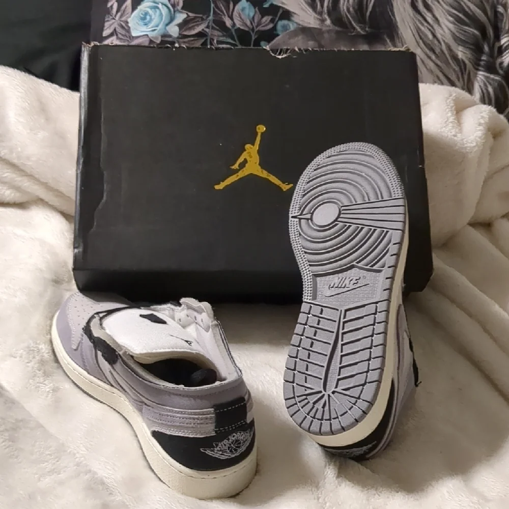 Jordan stylish sneakers